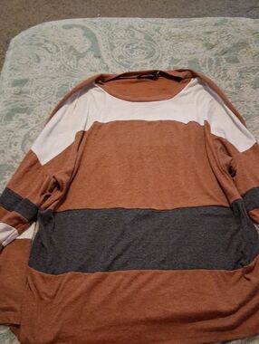 Odosalii Rust Long Sleeve Top
